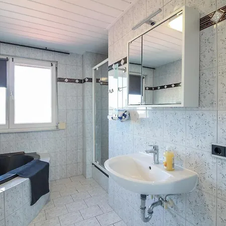 Njoy! Modern & Zentral - Wlan - Badewanne - Perfekt Fuer Work & Travel Apartment Goeppingen