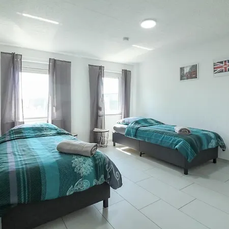 Apartment Njoy! Modern & Zentral - Wlan - Badewanne - Perfekt Fuer Work & Travel *