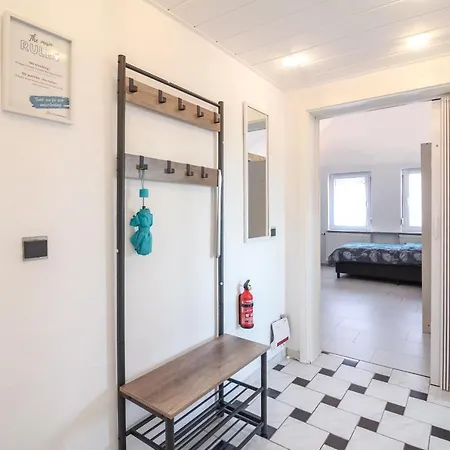 Njoy! Modern & Zentral - Wlan - Badewanne - Perfekt Fuer Work & Travel *
