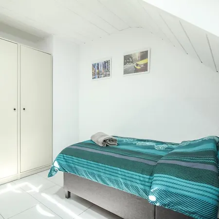 Njoy! Modern & Zentral - Wlan - Badewanne - Perfekt Fuer Work & Travel Apartment *